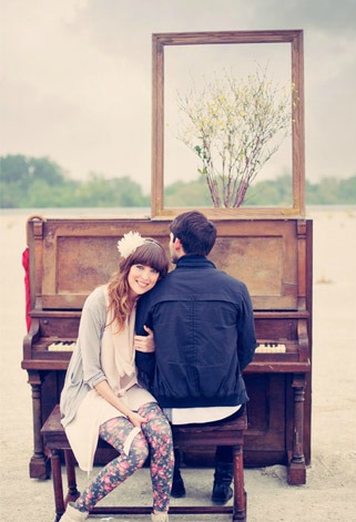 ljubavna pesma na klaviru